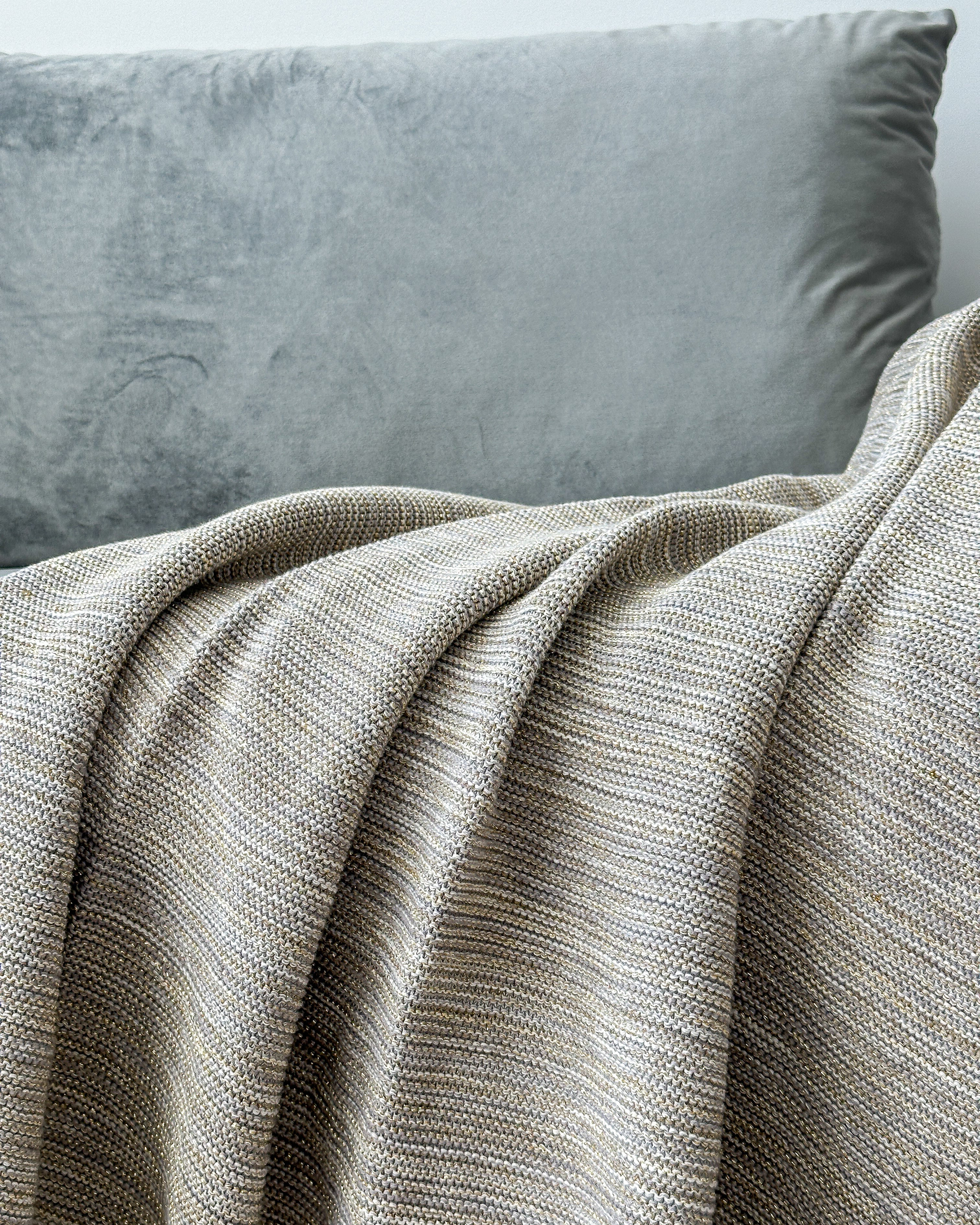 Cozy Luxury Throw Blankets