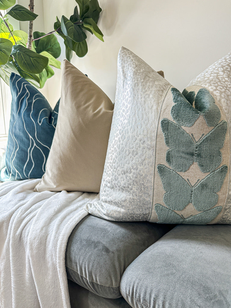 Silver Tide Pillow Combo Love, Ravin Collection