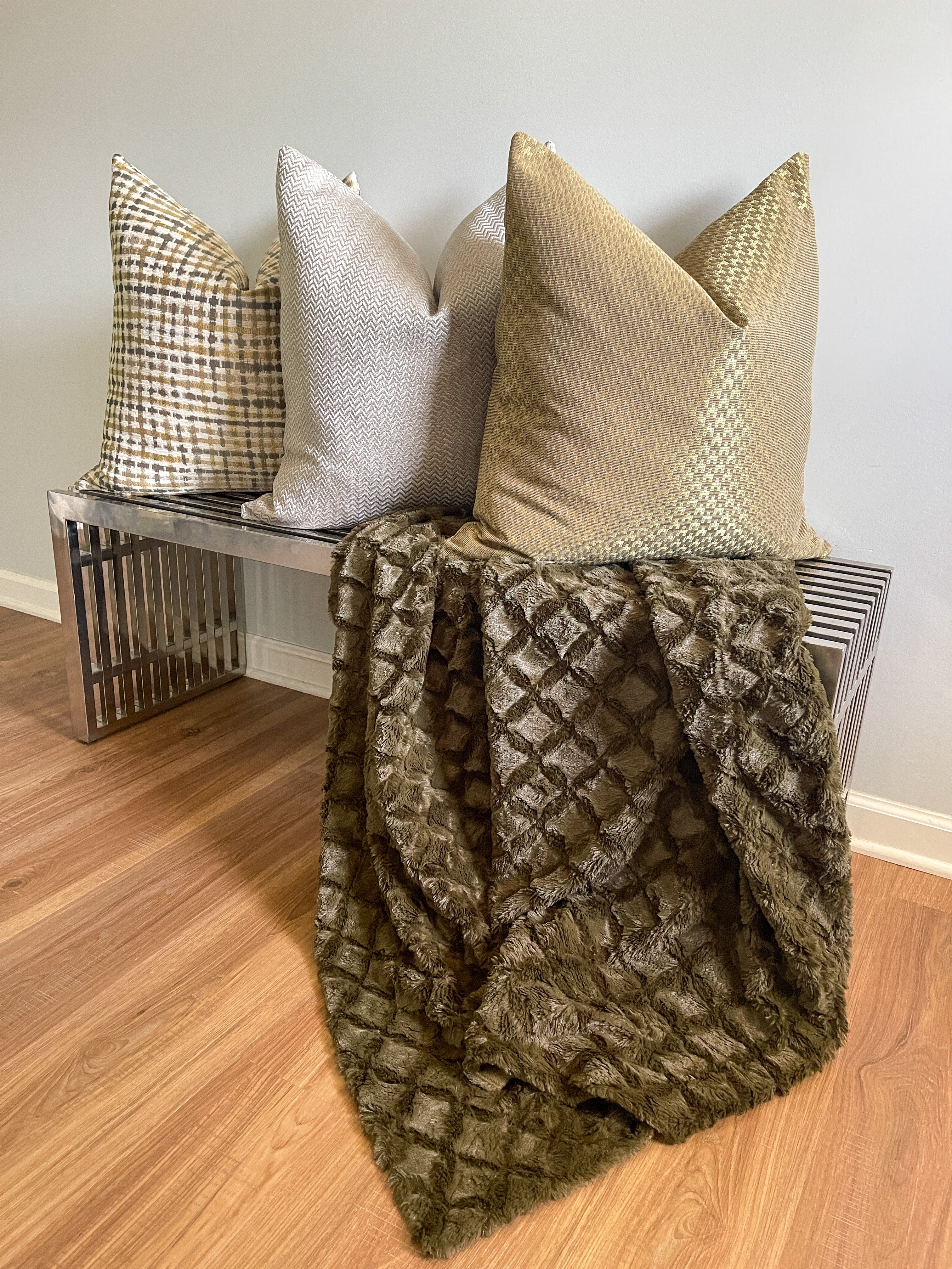 Golden Aircrafts Pillow Cover simple Love, Ravin Collection