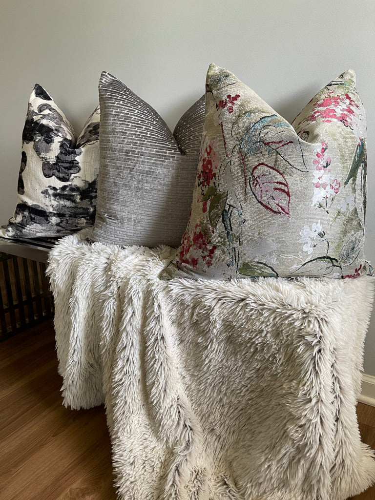 Why Stitch Quality Matters in Luxury and Designer Throw Pillows