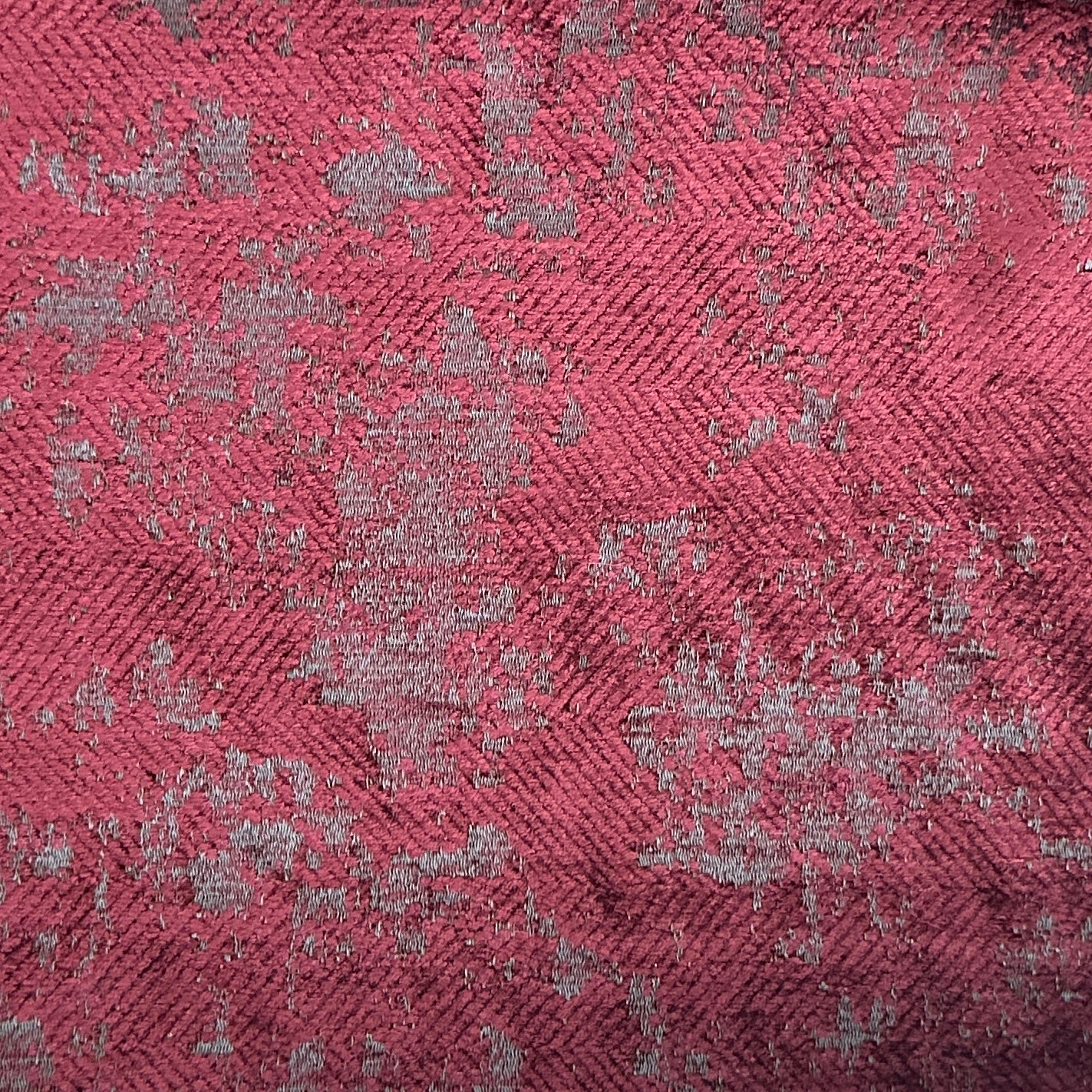 VAU070 Love, Ravin Collection