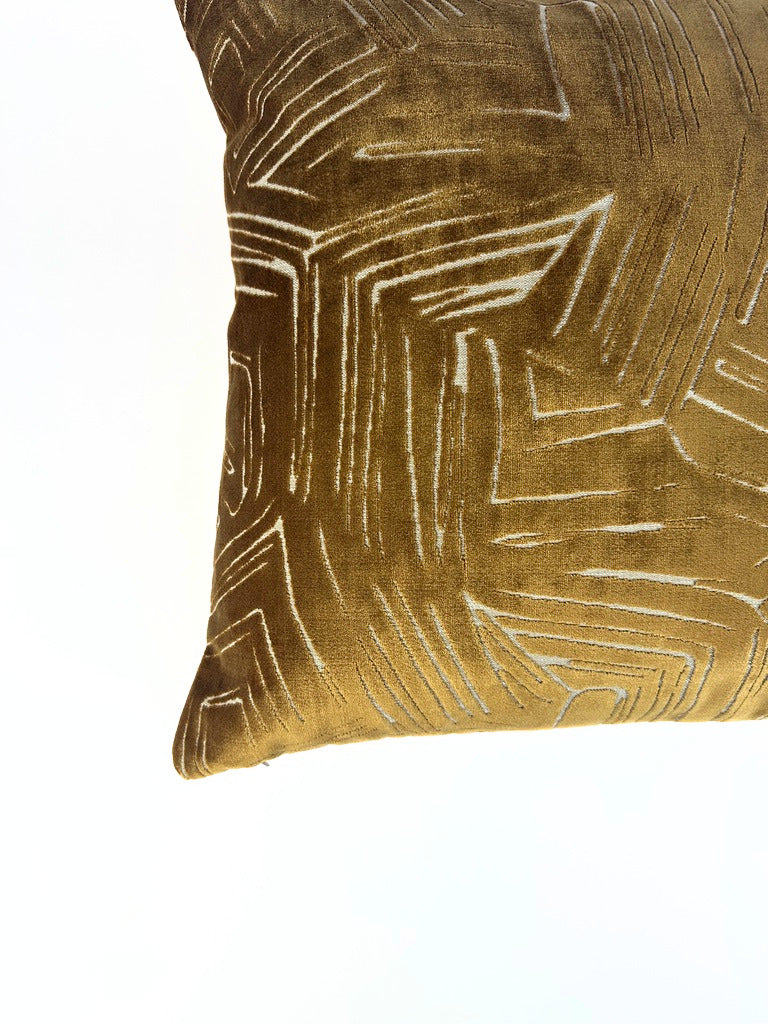 Honey Velvet Expression Pillow Cover Love, Ravin Collection