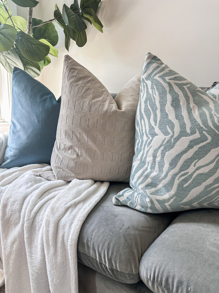 Coastal Current Pillow Combo Love, Ravin Collection